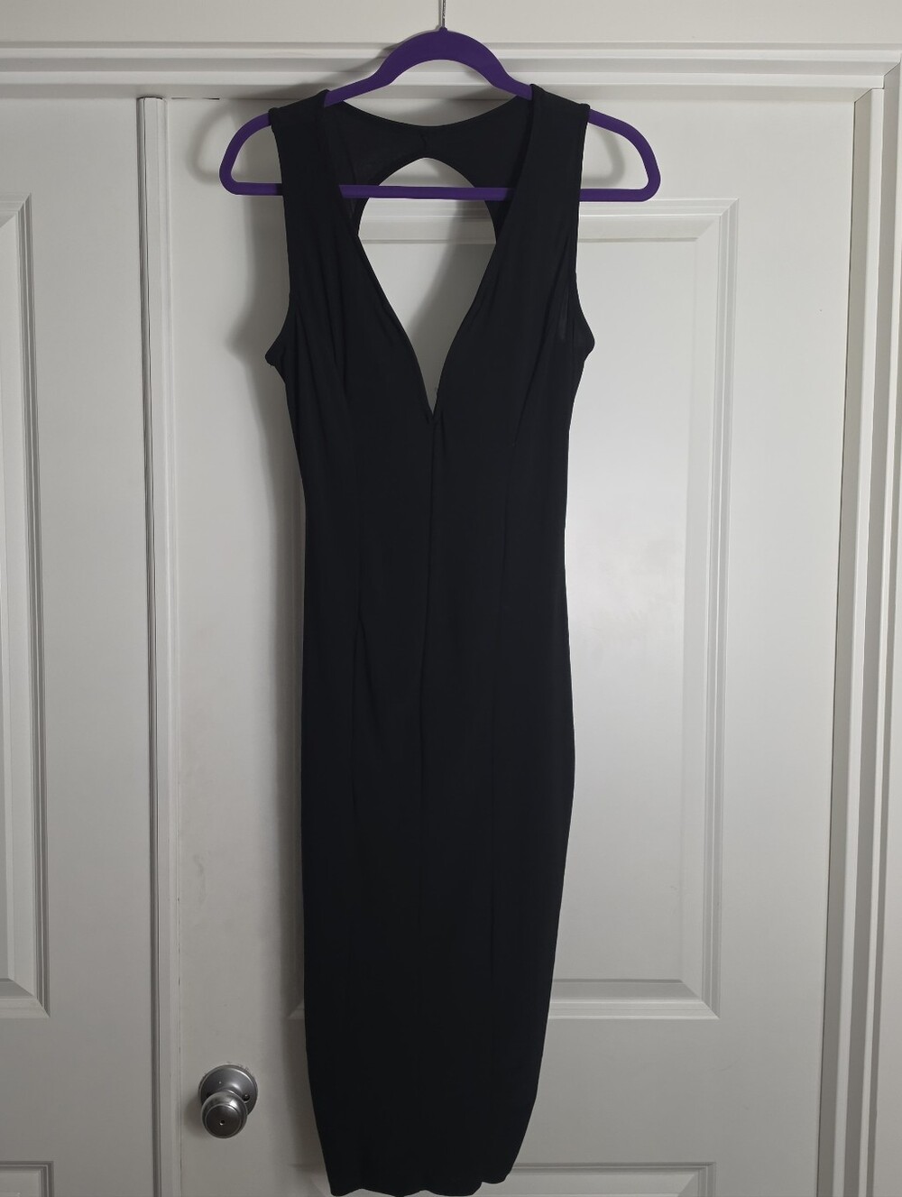 Love Culture Classic Black V-Neck Stretchy Dress